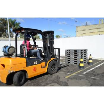 Empresa De Treinamento De Empilhadeira no Aeroporto